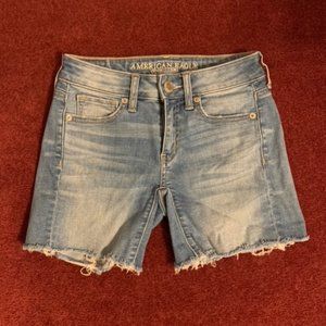 American Eagle Denim Shorts size 00 Midi Super Stretch